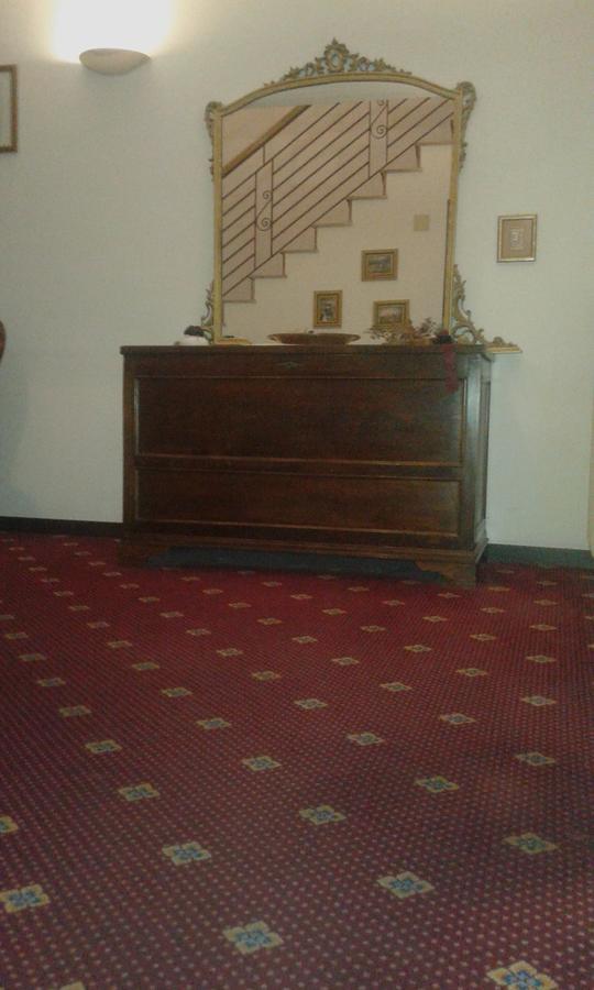 Albergo Ristorante Leon d'Oro Este Exterior foto